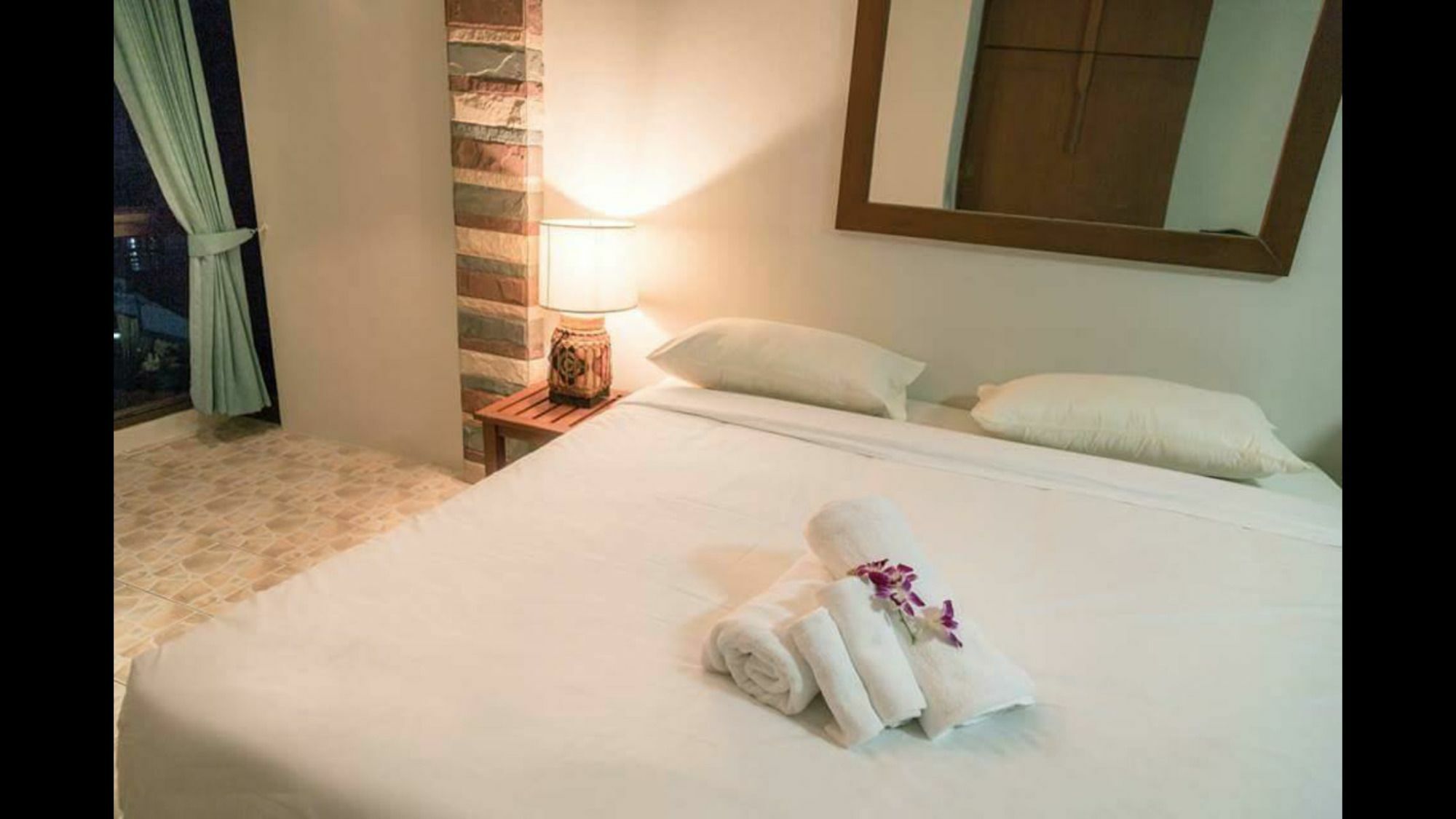 Avenue Beach Hotel Jomtien Beach Exterior foto