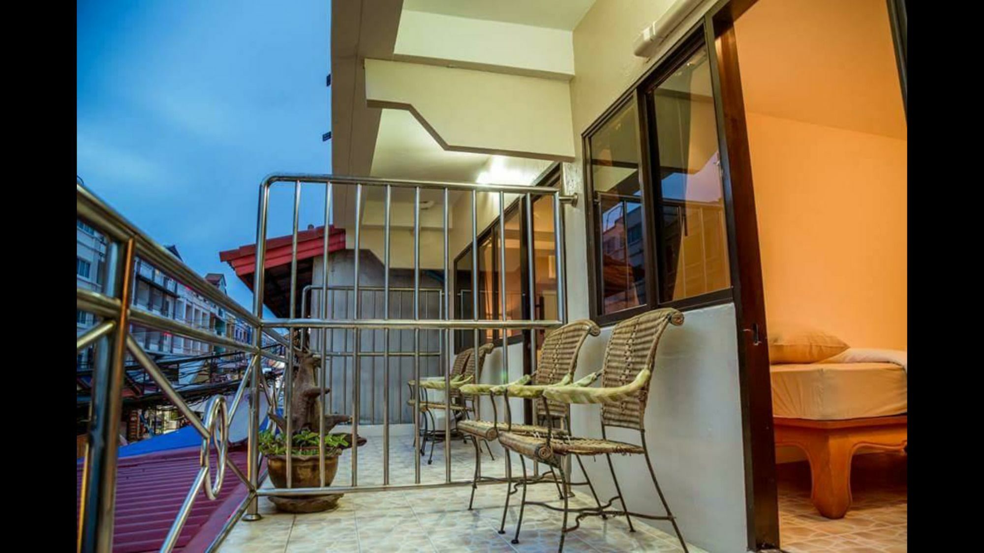Avenue Beach Hotel Jomtien Beach Exterior foto